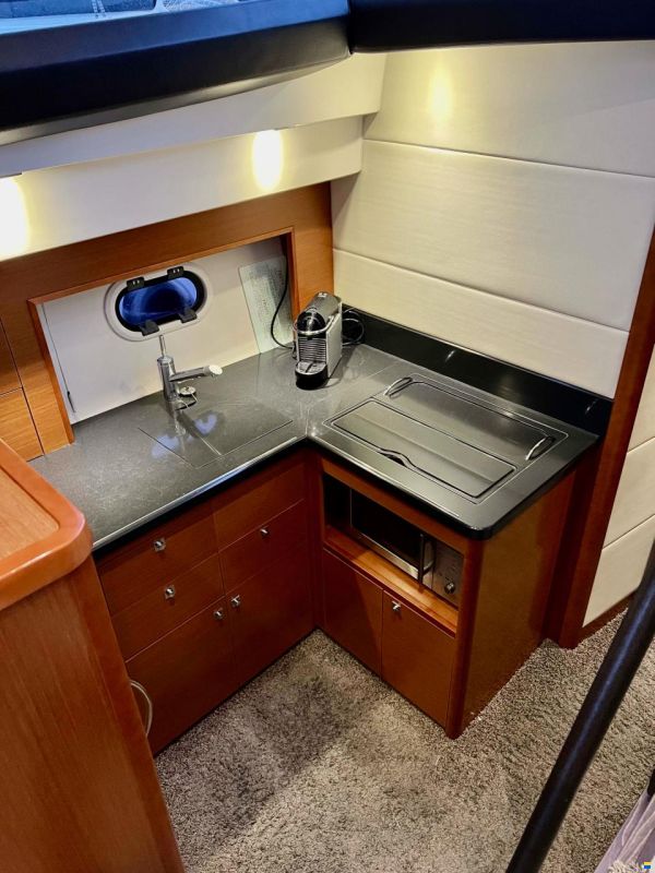 Prestige 400 Fly