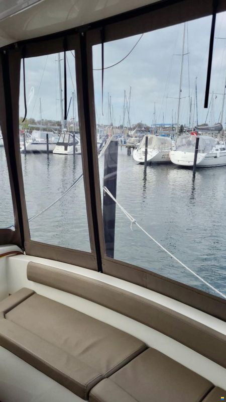 Prestige 400 Fly