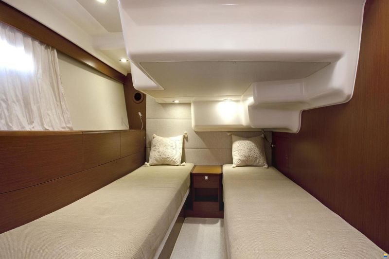 Prestige 400 Fly