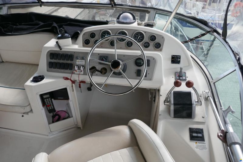 Bayliner 3258 Avanti Commandbridge
