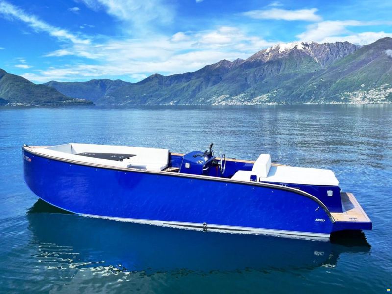 Futuro ZX22 mit Bodenseezulassung 200 PS Merc