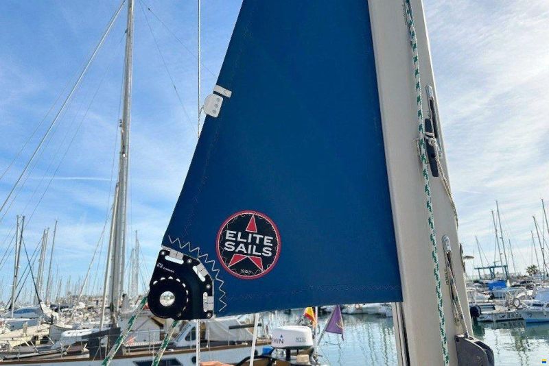 Bavaria 32