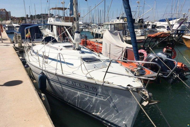 Bavaria 32