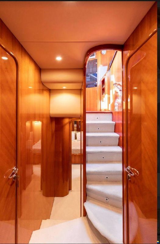 Uniesse 72 FLY