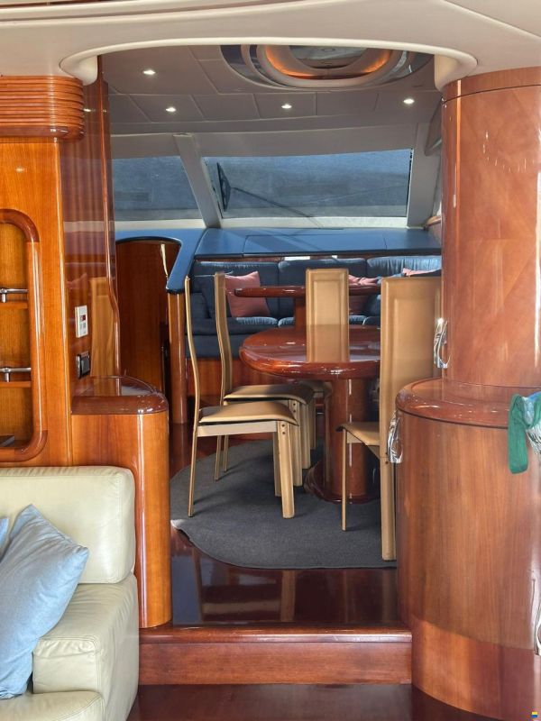 Uniesse 72 FLY