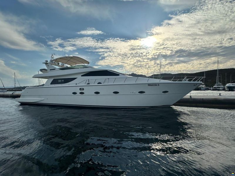 Uniesse 72 FLY