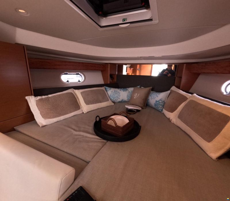 Bavaria S33 Open