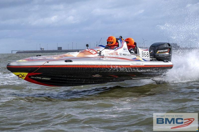 Technohull Seadrug 688