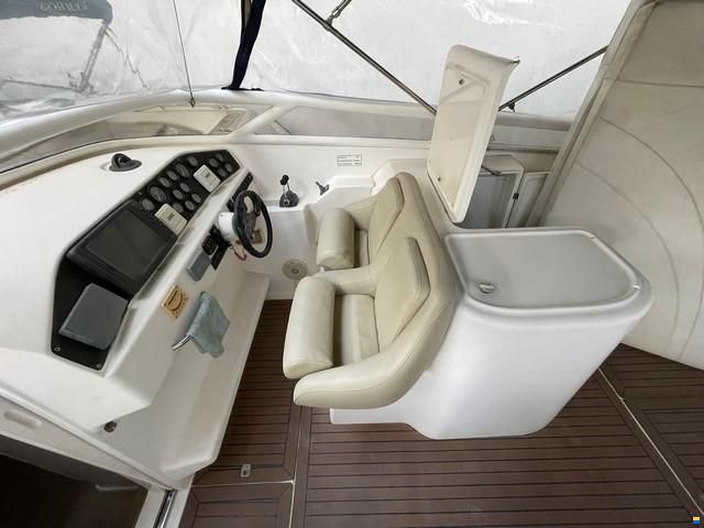 Real Power Boats Revolution 46