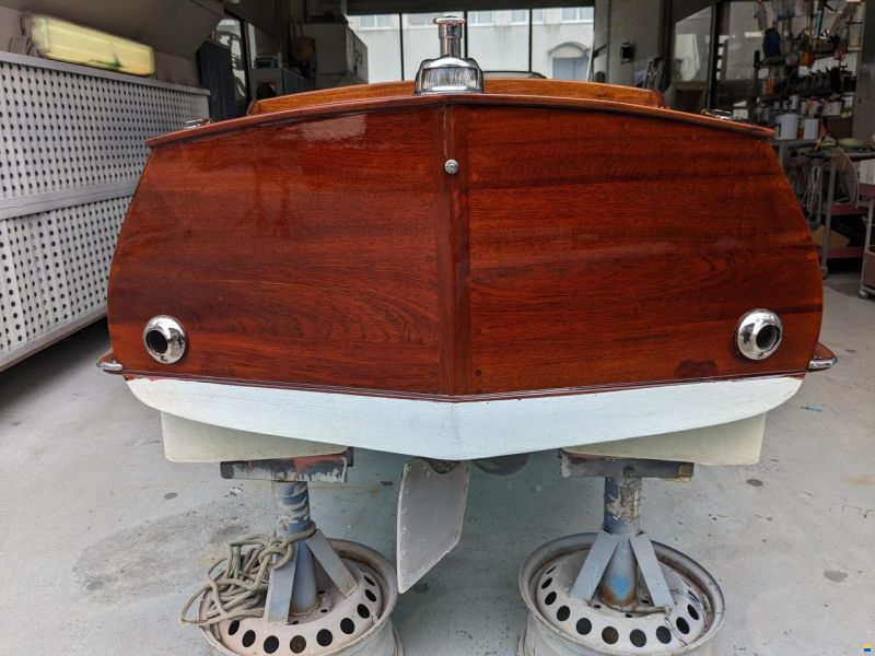 KRUEGER RUEDI Runabout