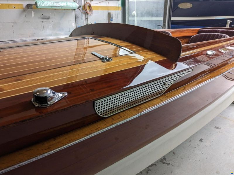 KRUEGER RUEDI Runabout