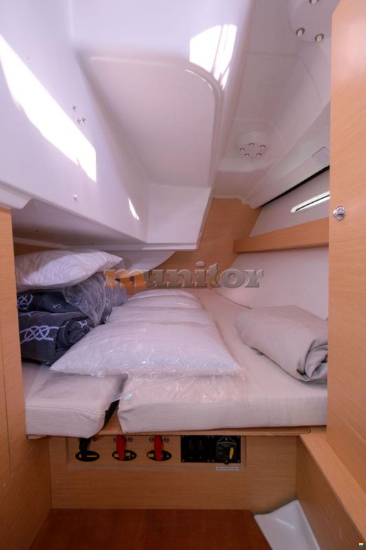 Beneteau First 35