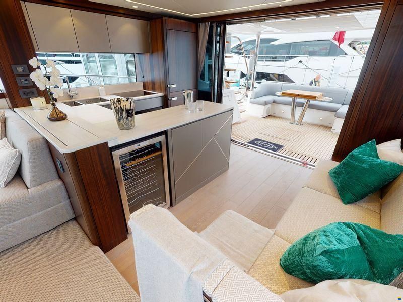 Sunseeker Manhattan 68