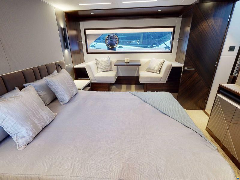 Sunseeker Manhattan 68