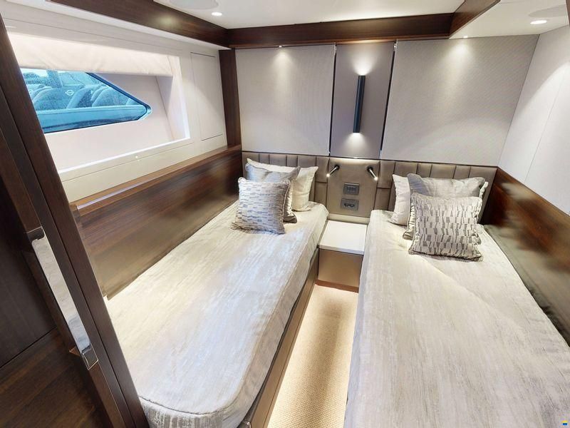Sunseeker Manhattan 68