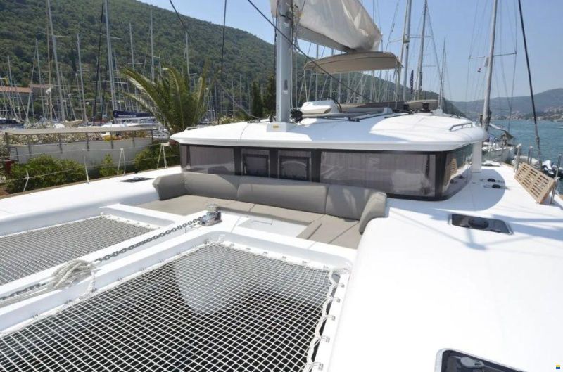 Lagoon 450 F
