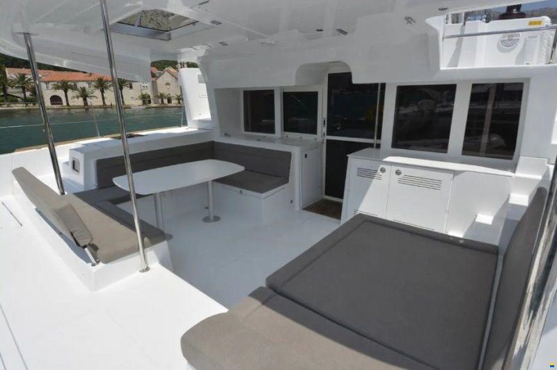 Lagoon 450 F