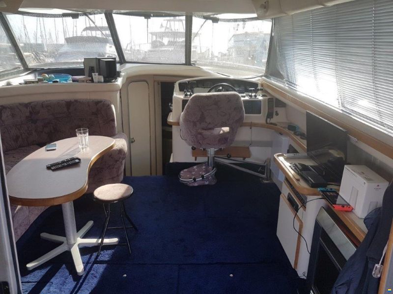 Sea Ray 370 DB