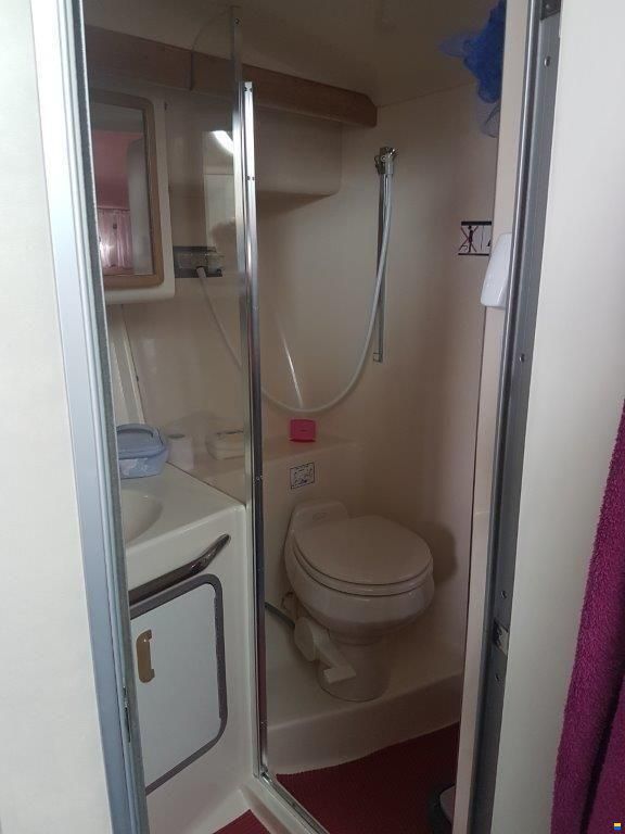 Sea Ray 370 DB
