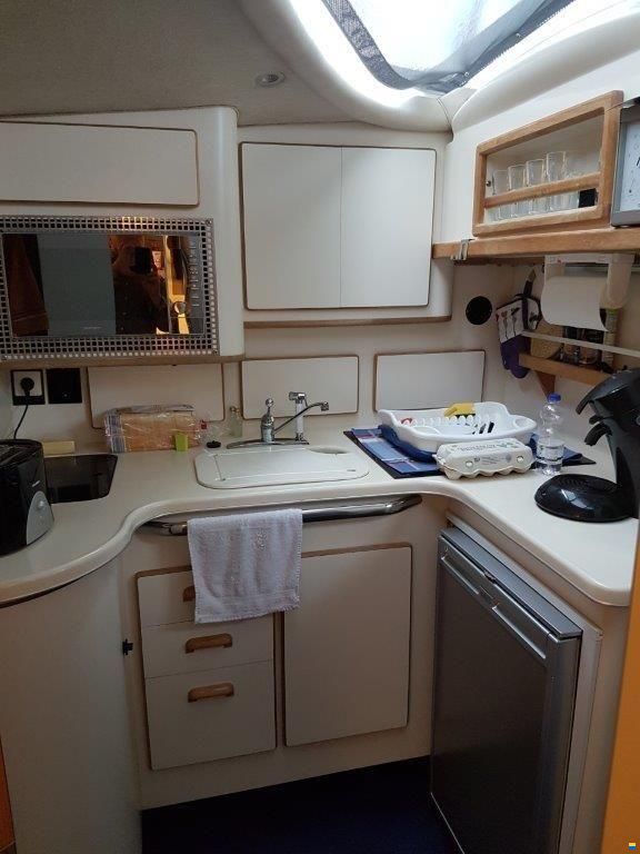 Sea Ray 370 DB