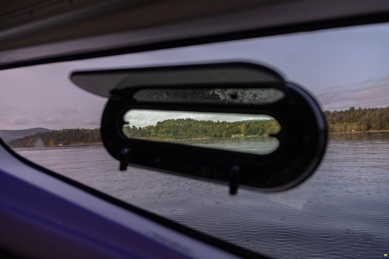 Quicksilver 875 SunDeck