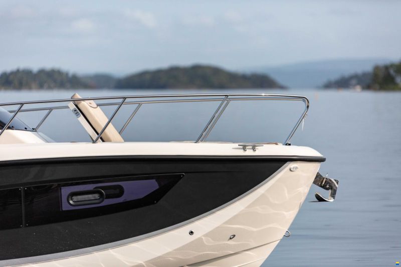 Quicksilver 875 SunDeck