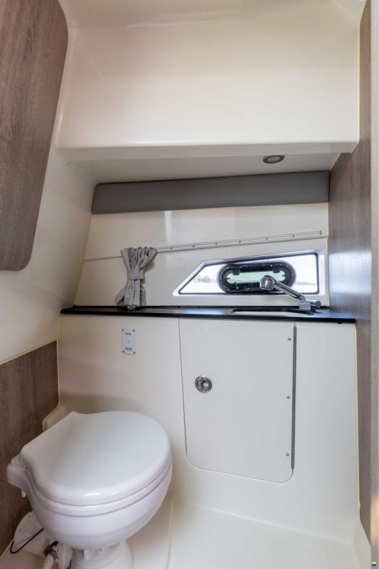 Quicksilver 875 SunDeck