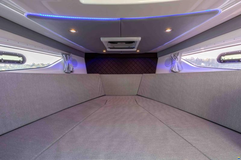 Quicksilver 875 SunDeck