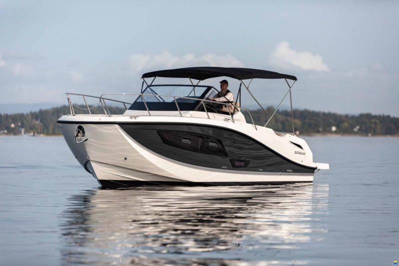 Quicksilver 875 SunDeck