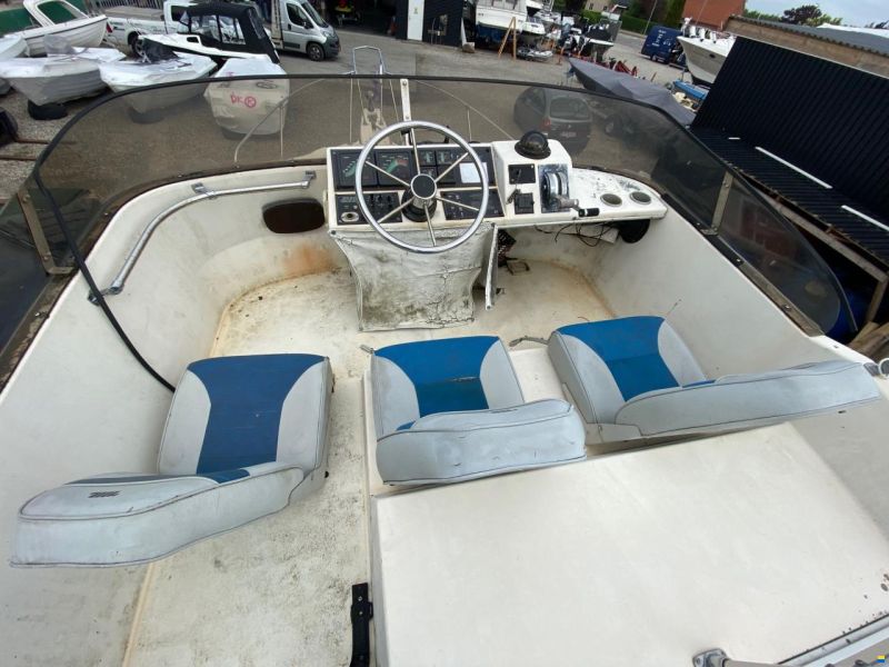 Bayliner 2556 Fly