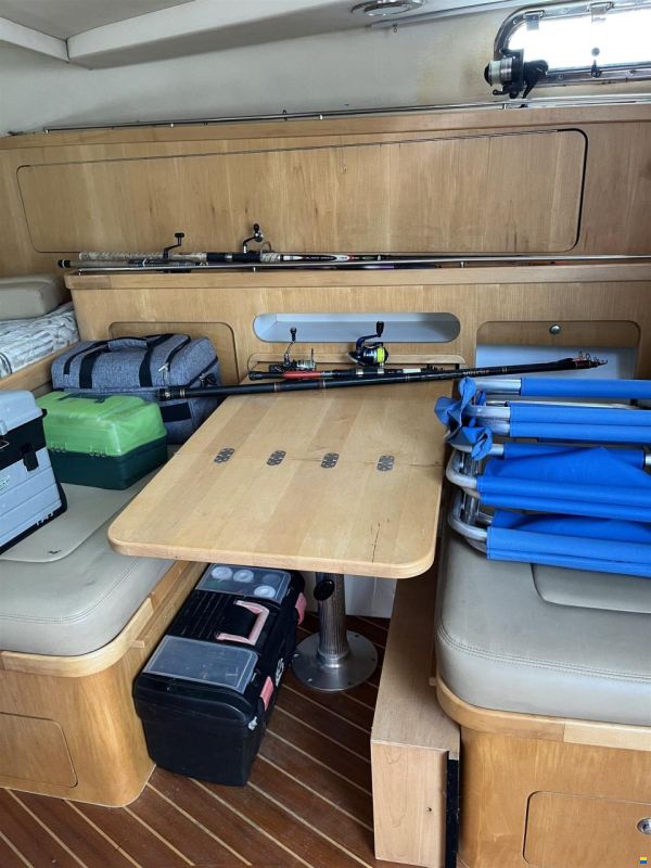 Boston Whaler 34 Defiance