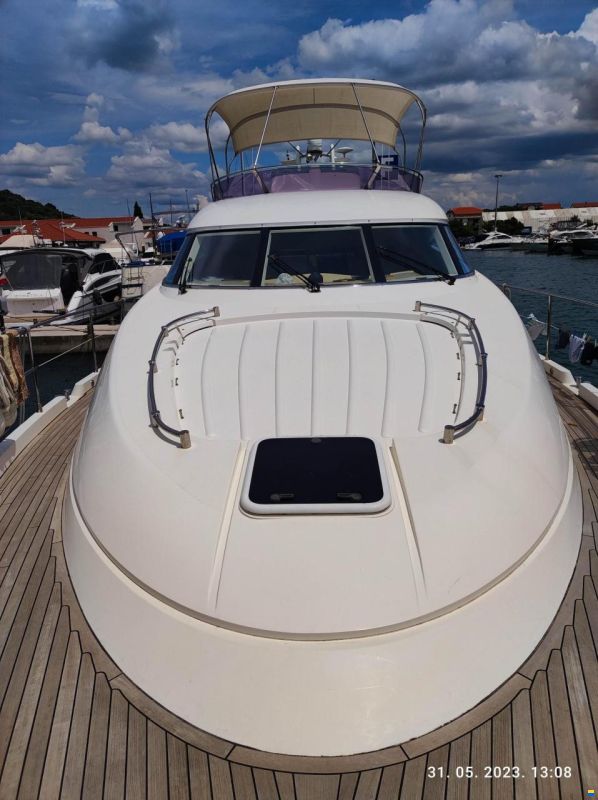 Fairline Squadron 52