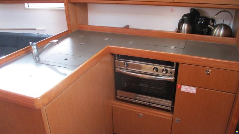 Bavaria Cruiser 37