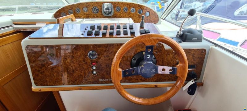 Skilsø 330 Fly