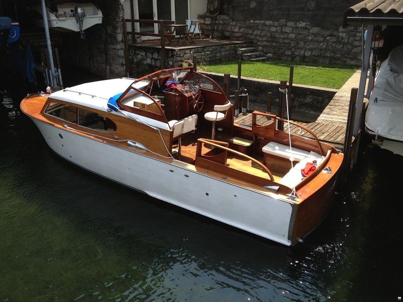 Chris Craft 27 cruiser