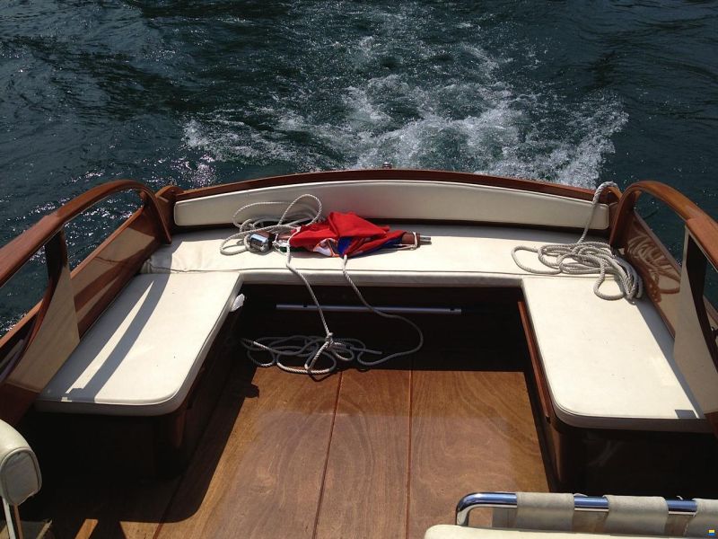 Chris Craft 27 cruiser