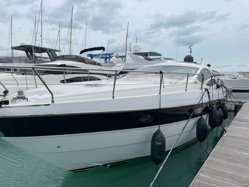 Pershing 50'