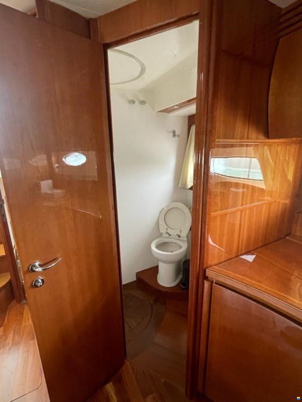 Pershing 50'