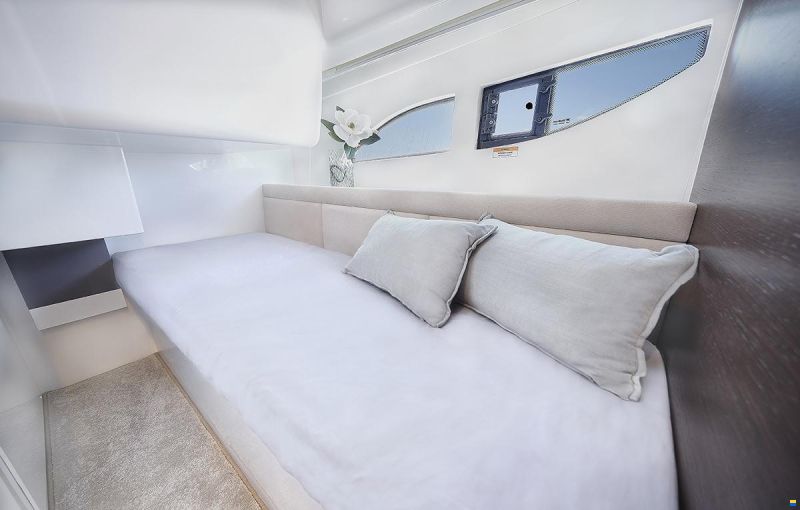 Rodman Spirit 31 Hardtop inboard