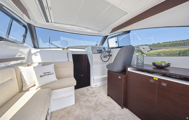 Rodman Spirit 31 Hardtop inboard