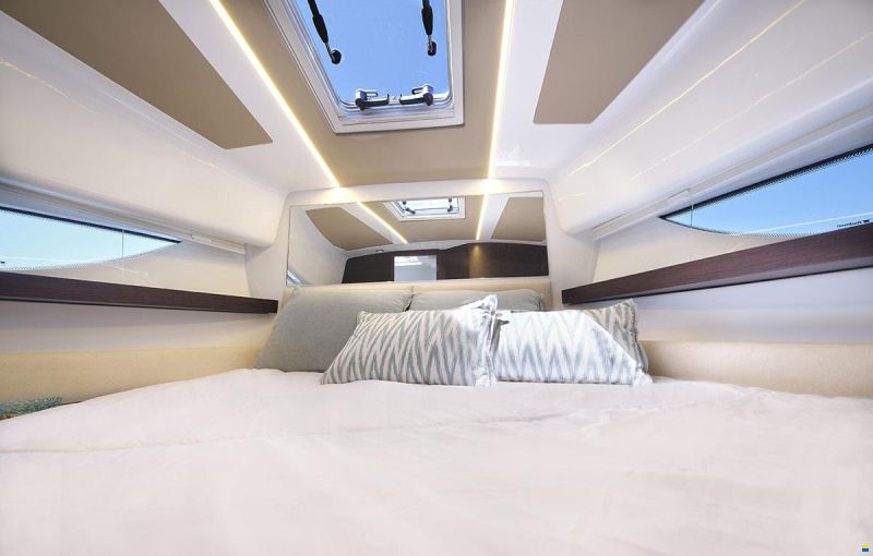 Rodman Spirit 31 Hardtop inboard