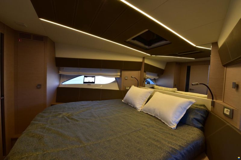 Rodman Muse 44 Fly