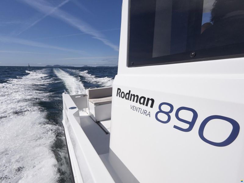 Rodman 890 Ventura