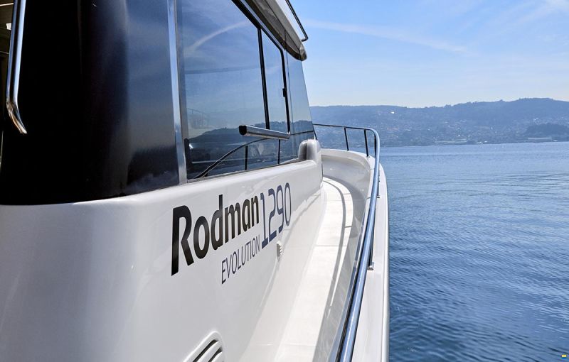 Rodman 1290 Evolution Flybridge