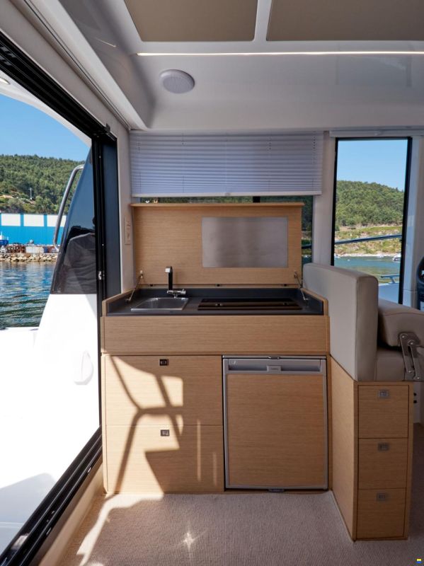 Rodman 1090 Evolution Flybridge