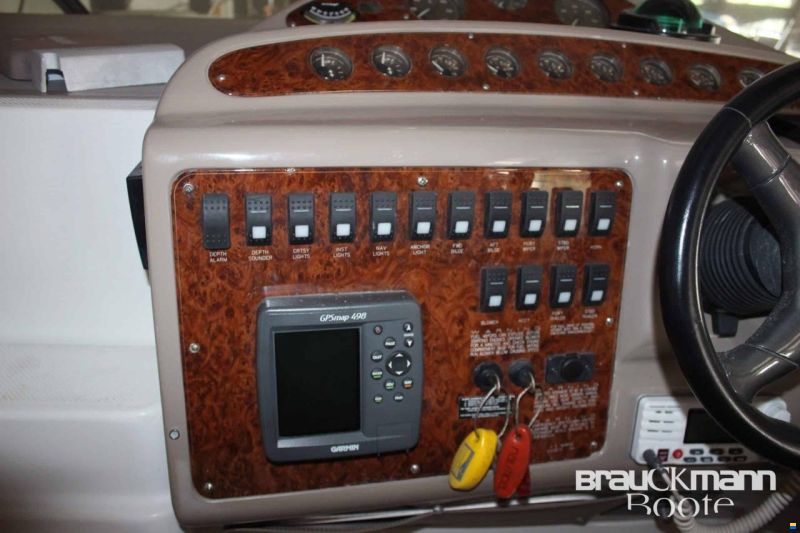 Maxum 3300 SCR