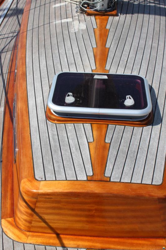 Klassisch elegante 7 KR Segelyacht