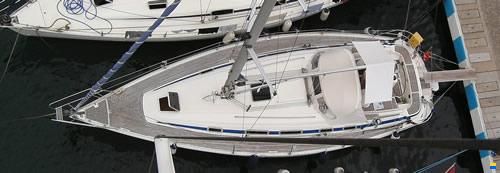 Bavaria 37 cruiser exclusive image