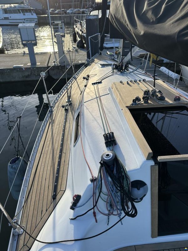 Hanse 301