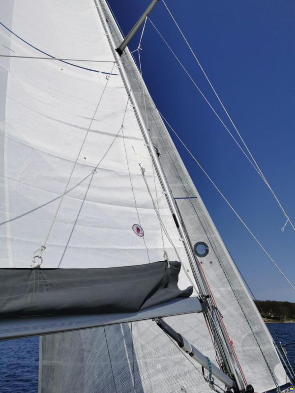 Hanse 301